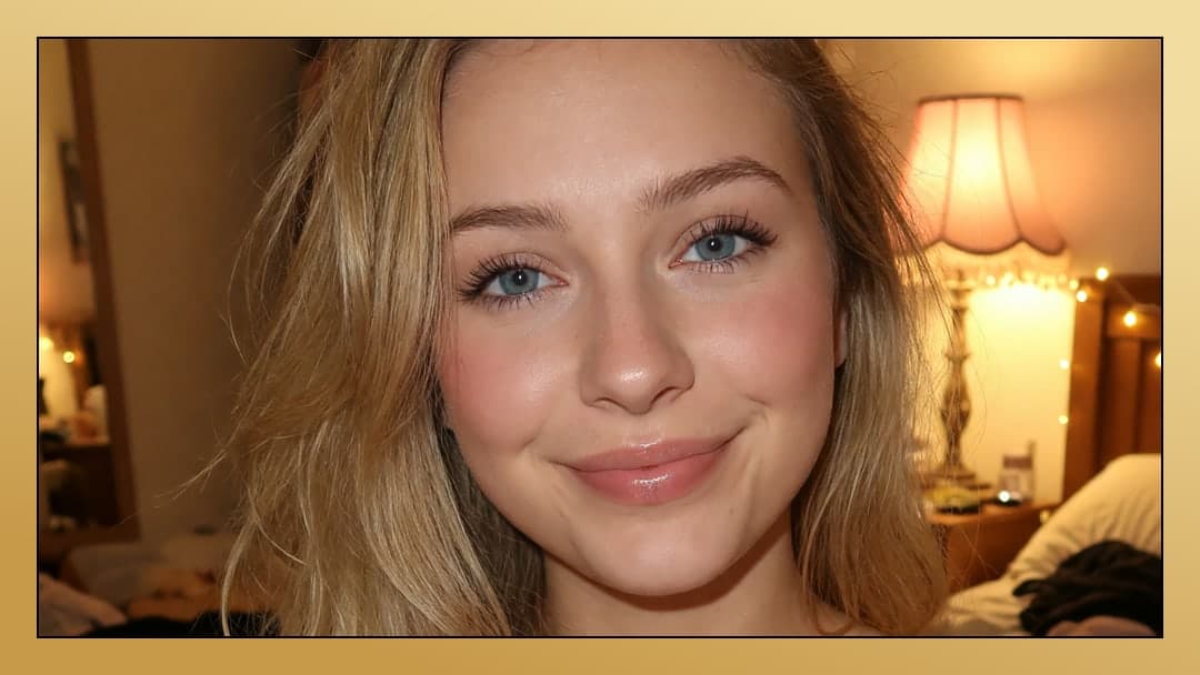 Blonde close-up selfie bedroom glow