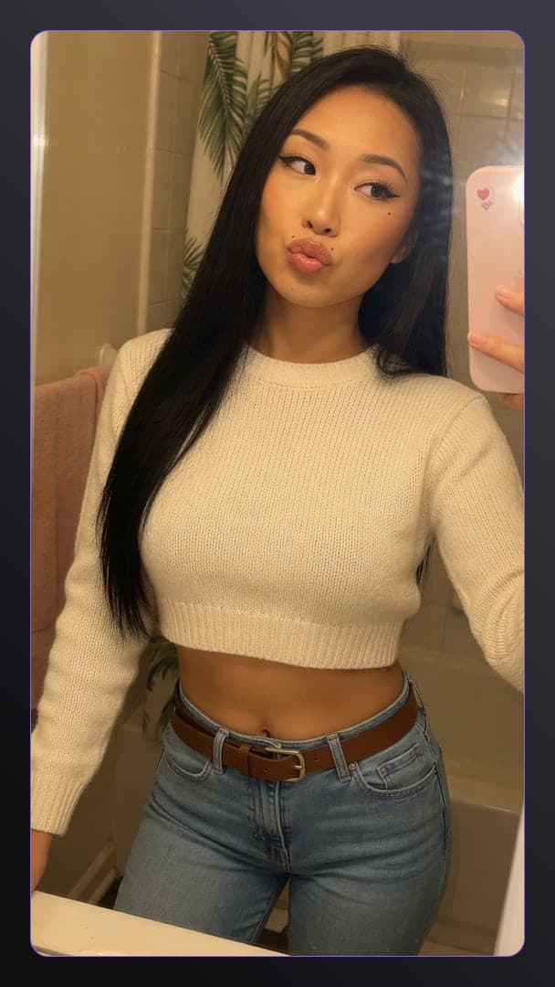 Bathroom mirror kiss selfie