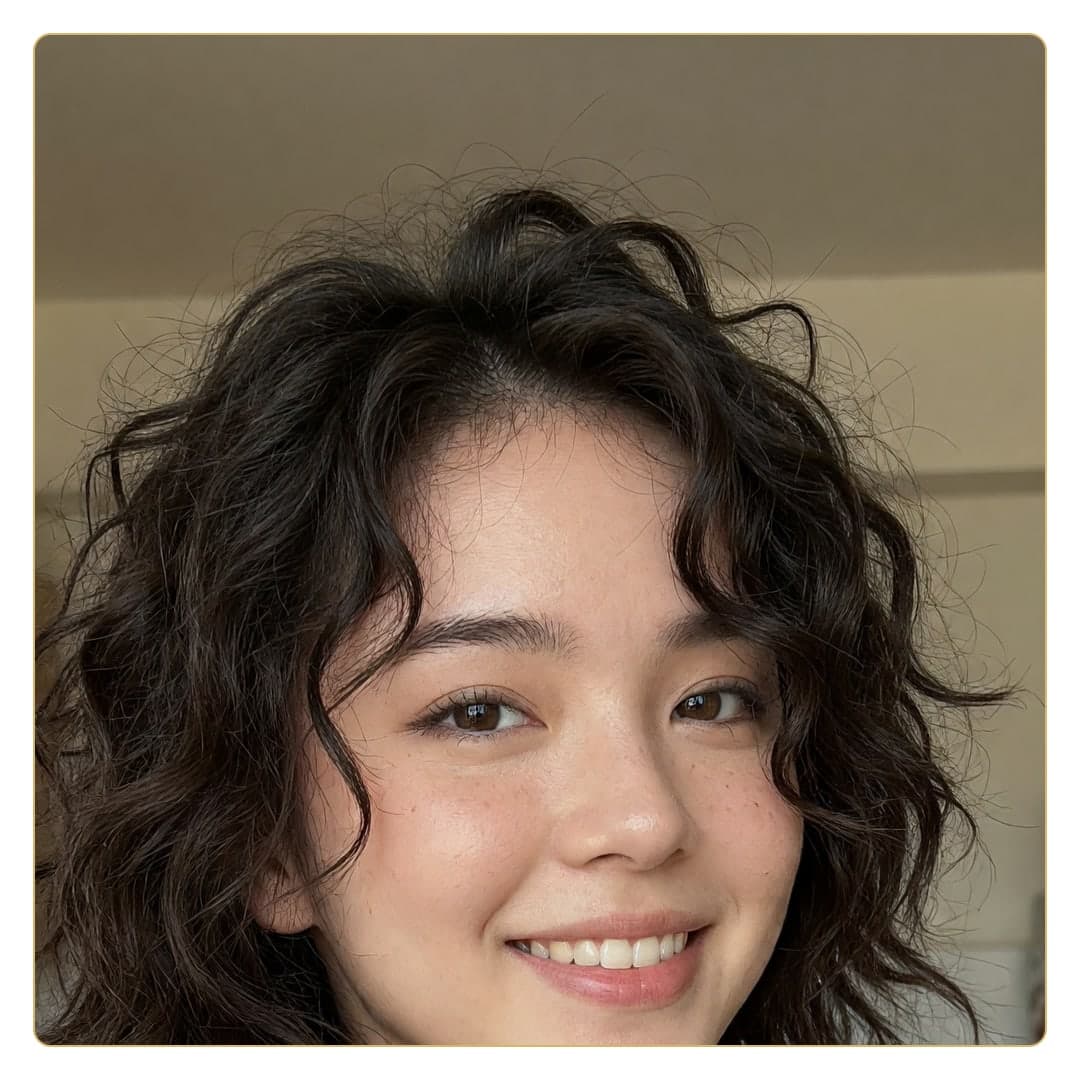 Slim Asian bare shoulders selfie