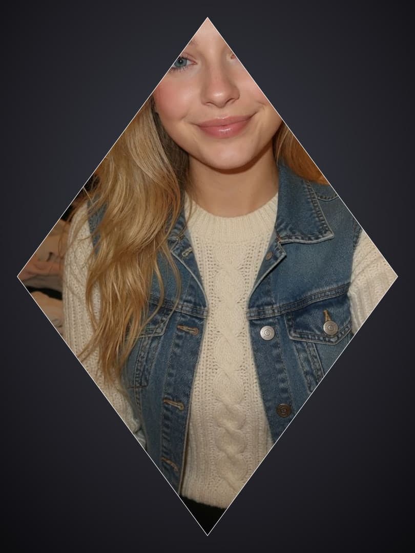 Diamond selfie in denim vest
