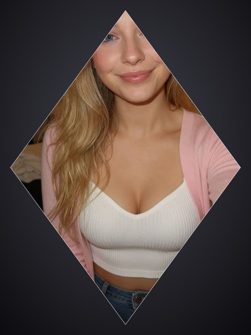 Wavy blonde blue eyes selfie