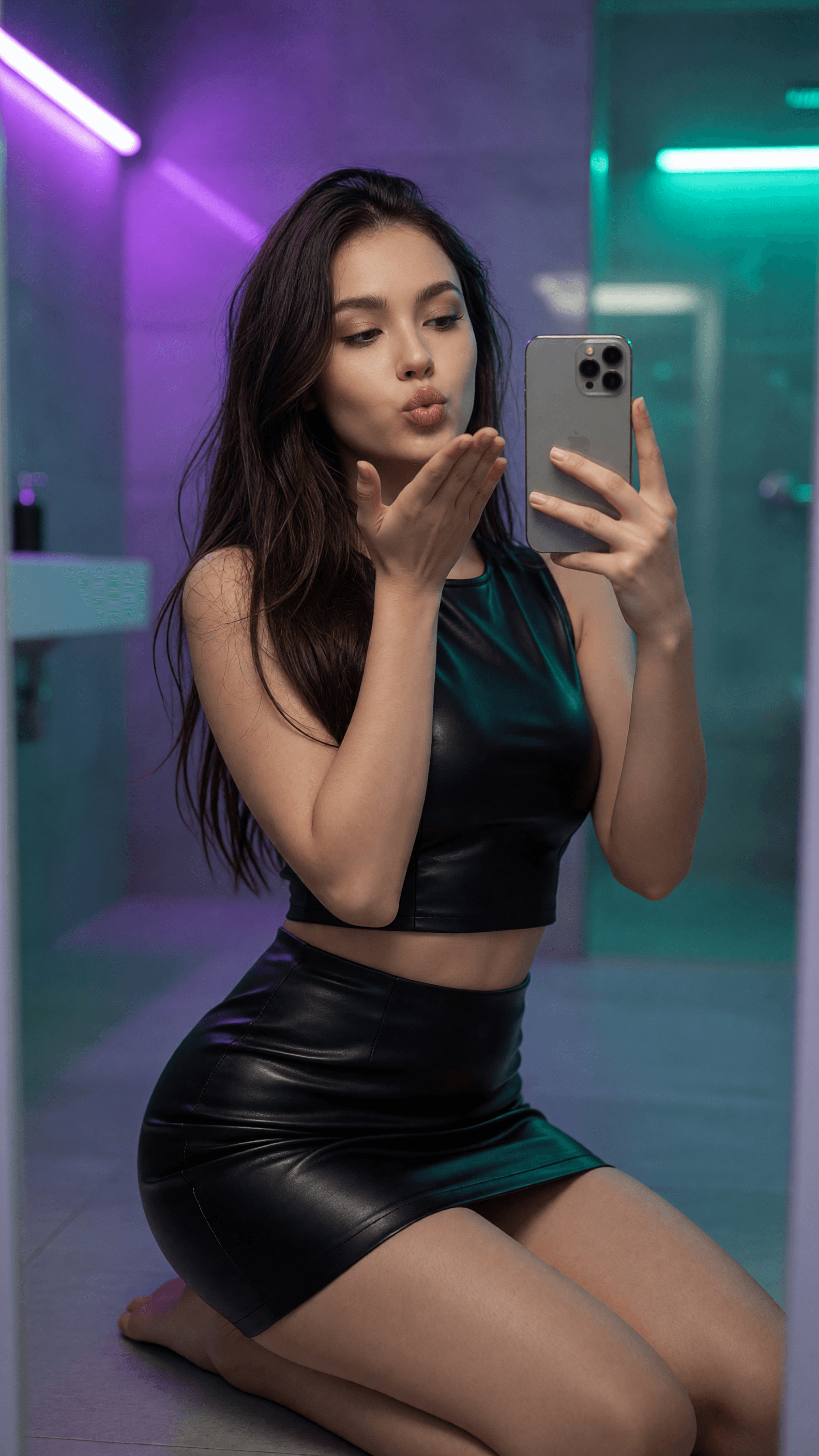 Bathroom mirror kiss selfie